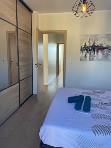 Superbe Appartement En Centre Ville Порто-Веккьо Экстерьер фото