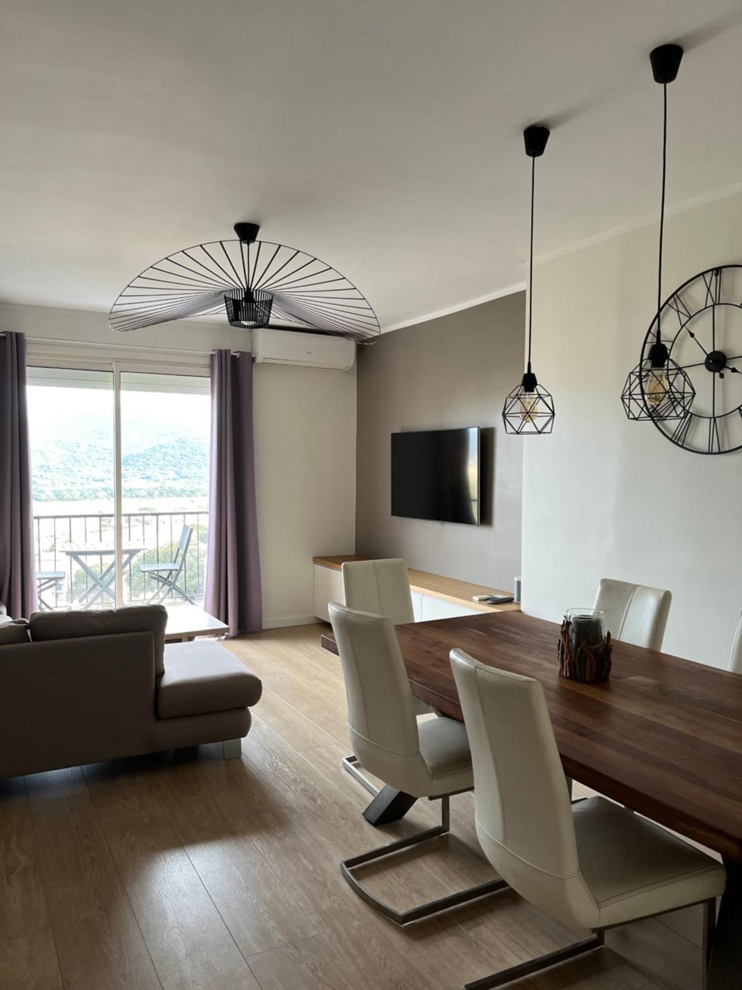 Superbe Appartement En Centre Ville Порто-Веккьо Экстерьер фото